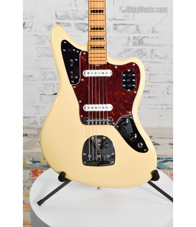Vintera II 70s Jaguar Maple Neck Vintage White