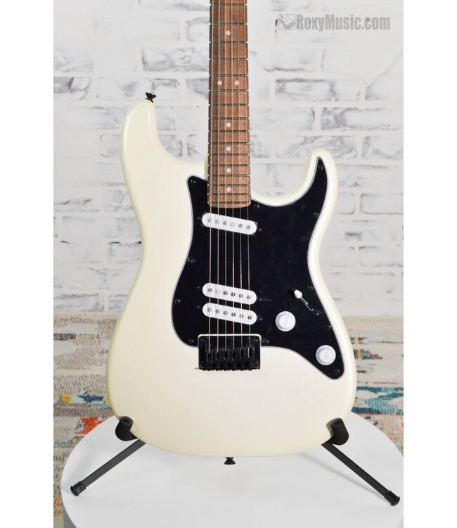 Used Contemporary Stratocaster Special Pearl White Electric Guitar