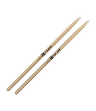 Promark Promark Classic Forward Drumsticks - 747 Hickory - Nylon Tip
