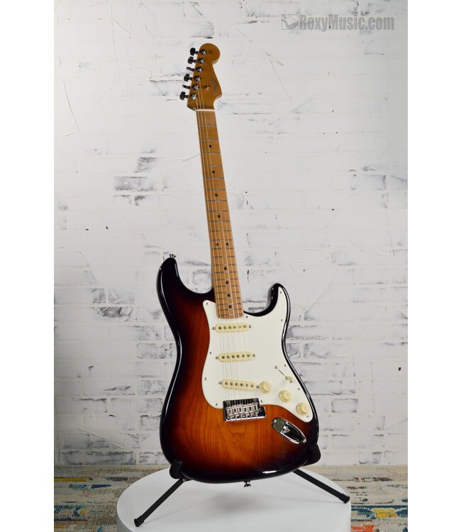 American Professional II Stratocaster Electric Guitar - 2-color Sunburst