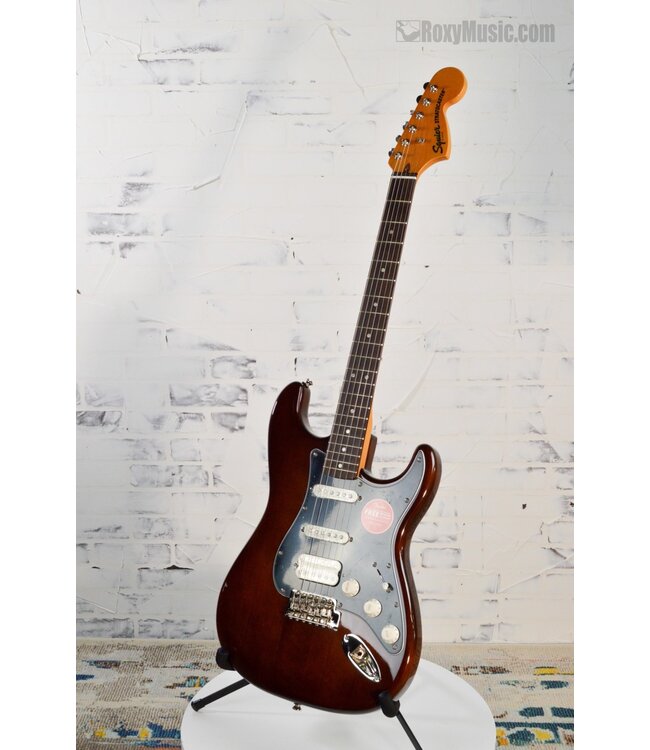Classic Vibe '70S Stratocaster Electric Guitar HSS Walnut