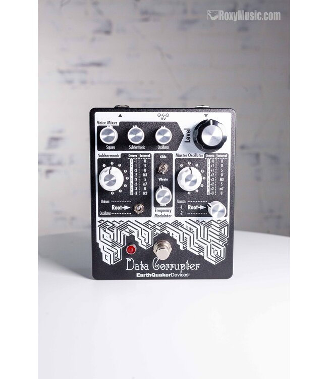 Earthquaker Devices Data Corrupter Modulated Monophonic Harmonizing Pll Guitar Pedal