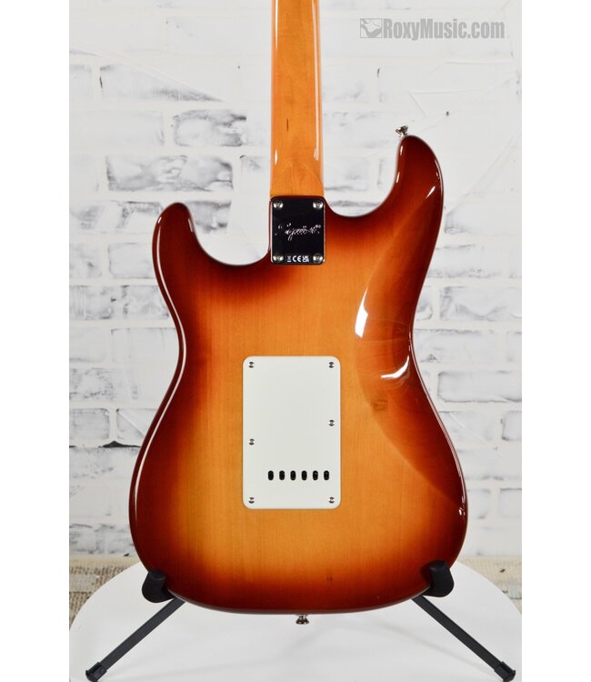 Limited-edition Classic Vibe '60s Stratocaster HSS Electric Guitar - Sienna Sunburst
