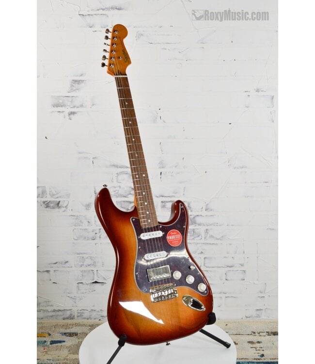 Limited-edition Classic Vibe '60s Stratocaster HSS Electric Guitar - Sienna Sunburst