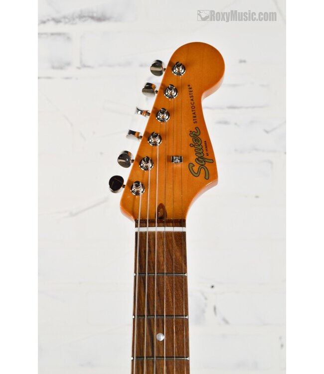 Limited-edition Classic Vibe '60s Stratocaster HSS Electric Guitar - Sienna Sunburst