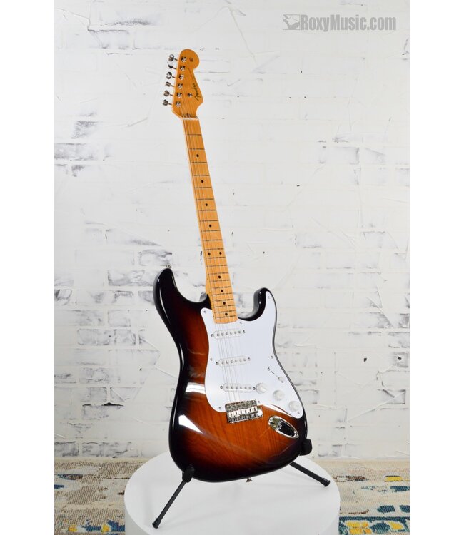 70th-anniversary American Vintage II 1954 Stratocaster - 2-color Sunburst