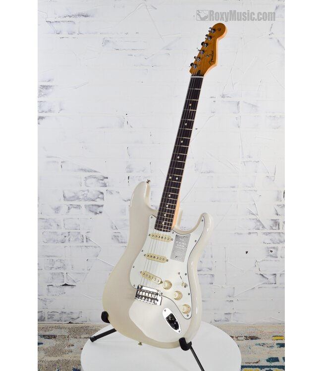 Player II Stratocaster Electric Guitar - White Blonde with Rosewood Fingerboard