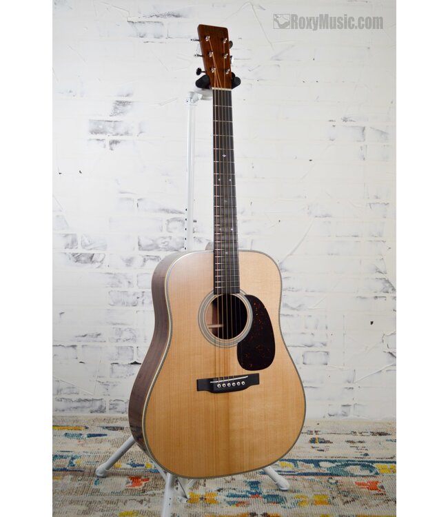 D-28 Authentic 1937 VTS Acoustic Guitar