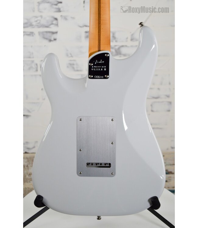 American Ultra II Stratocaster Electric Guitar - Avalanche, Maple Fingerboard