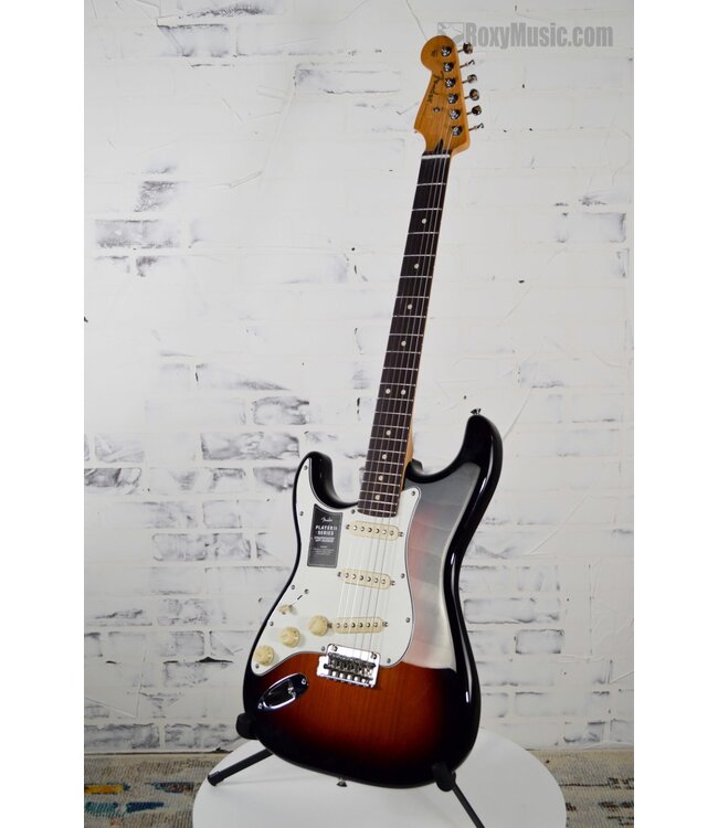 Player II Stratocaster Left-Handed Electric Guitar - 3-Tone Sunburst with Rosewood Fingerboard