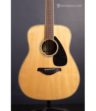 Yamaha FG830 Dreadnought Acoustic Guitar Natural