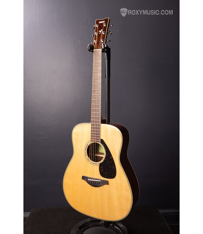 Yamaha FG830 Dreadnought Acoustic Guitar - Natural