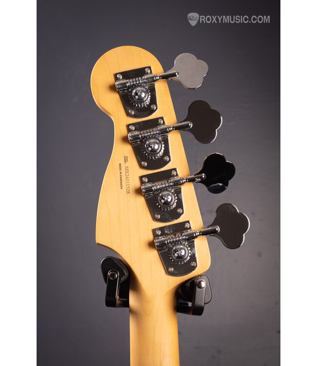 Player II Precision Bass - Coral Red