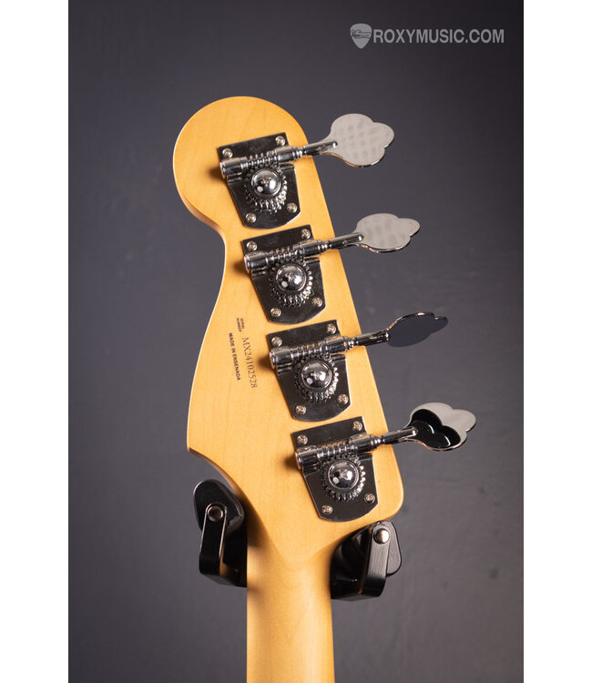 Player II Jazz Bass - Polar White with Maple Fingerboard