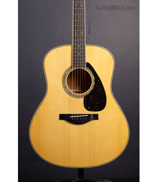 Yamaha LL16M ARE Original Jumbo - Natural