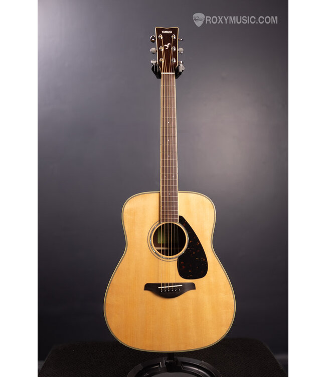 Yamaha FG830 Dreadnought Acoustic Guitar - Natural