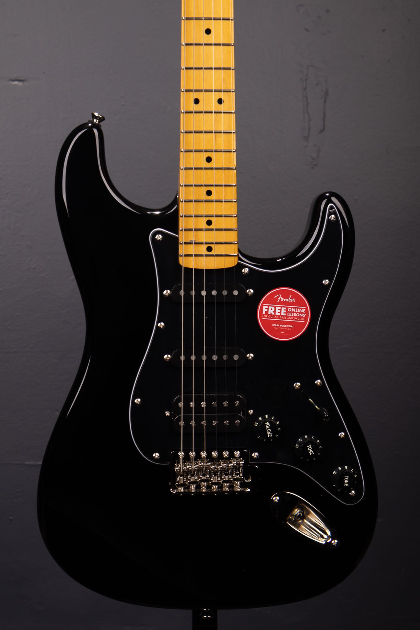 Squier Classic Vibe '70s Stratocaster HSS - Black with Maple