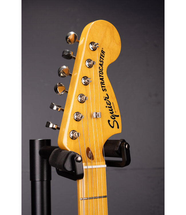 Classic Vibe '70s Stratocaster HSS - Black with Maple Fingerboard