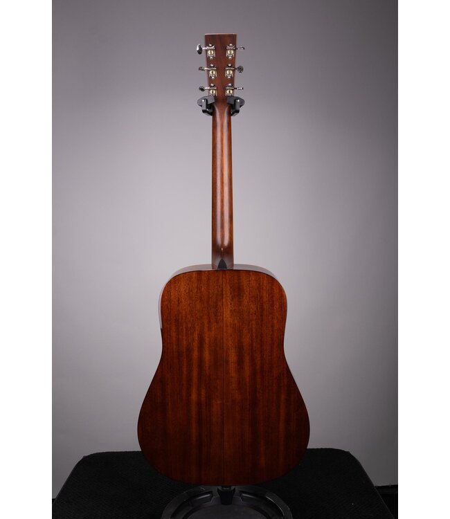 D-18 Standard Dreadnought Natural Acoustic Guitar With Hard Case