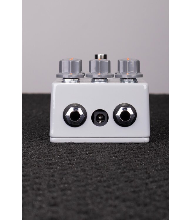 JHS 424 Gain Stage Channel Preamp Pedal