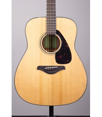 Yamaha YAMAHA FG800J FOLK SIZE SOLID TOP ACOUSTIC GUITAR