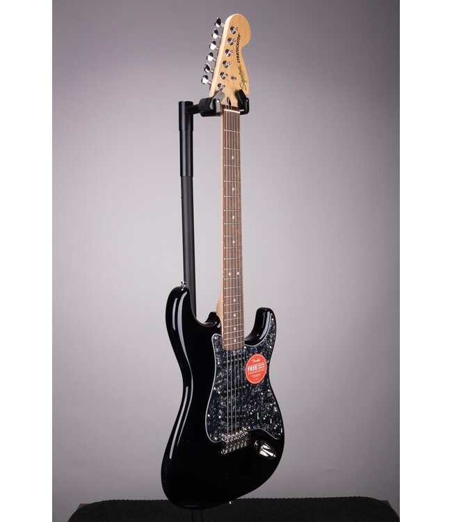 Squier Affinity Series Stratocaster - Black with Black Pearloid Pickguard, Laurel Fingerboard