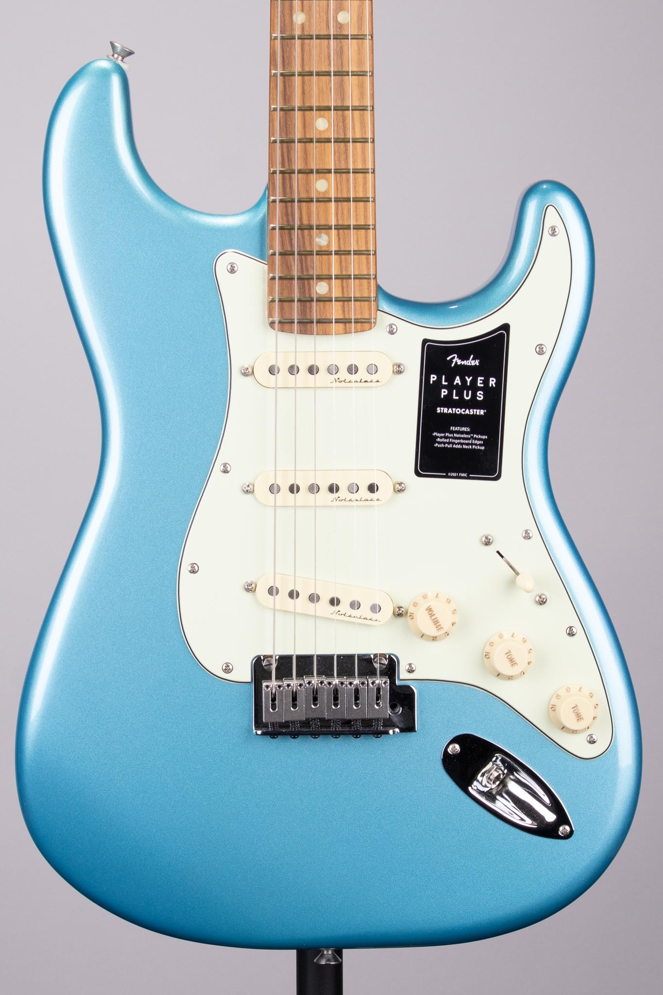 ギター Fender Player Plus Stratocaster Fender Player Plus Stratocaster Electric Guitar - Opal Spark