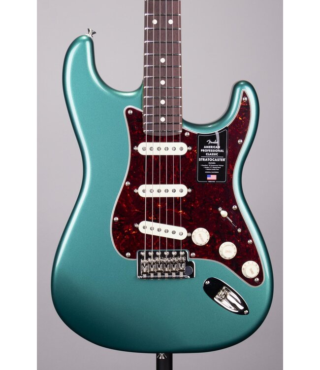 Fender American Professional Classic Stratocaster - Faded Sherwood Green Metallic with Rosewood Fingerboard, Includes Deluxe Gig Bag
