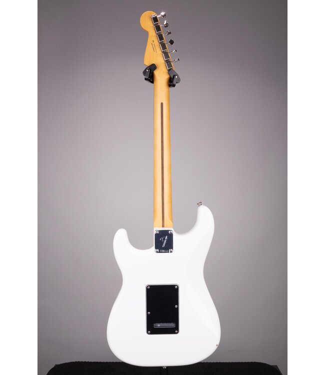 Fender Player II Stratocaster Electric Guitar - Polar White with Rosewood Fingerboard