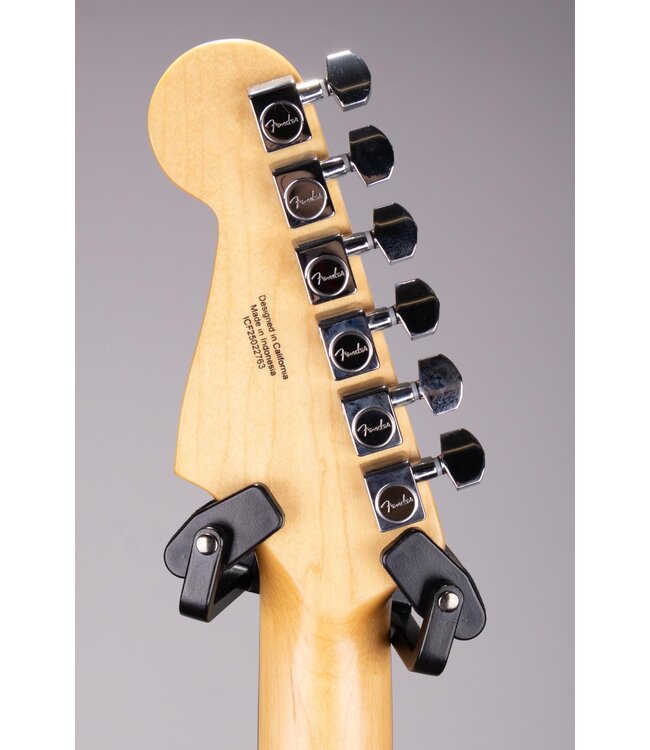 Fender Standard Stratocaster HSS – Black with Laurel Fingerboard