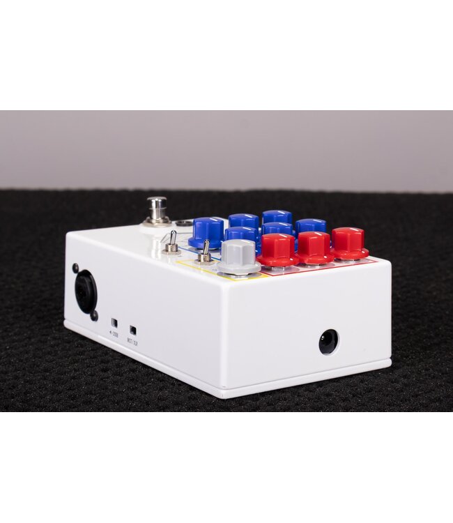 JHS Colour Box V2 Preamp Pedal