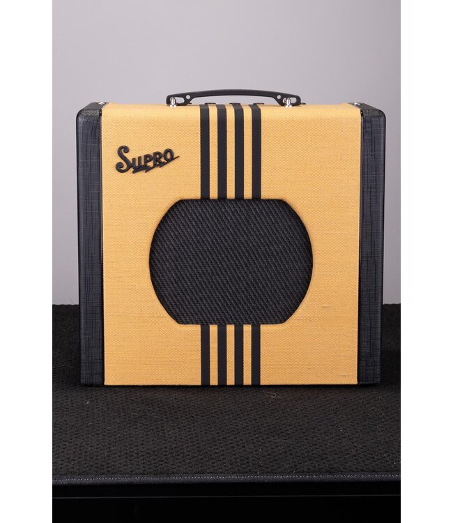 Supro Delta King 12 Tube Combo Amplifier - 1x12, 15-Watt, Tweed/Black