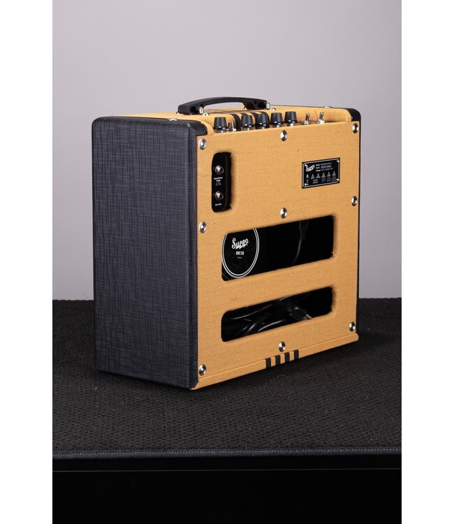 Supro Delta King 12 Tube Combo Amplifier - 1x12, 15-Watt, Tweed/Black