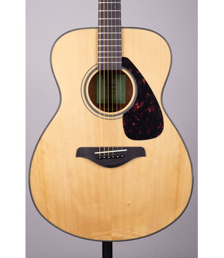 Yamaha Yamaha FS800J Concert Acoustic Guitar – Solid Spruce Top