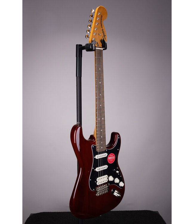 Classic Vibe '70S Stratocaster Electric Guitar HSS Walnut