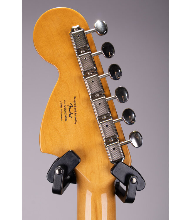 Classic Vibe '70S Stratocaster Electric Guitar HSS Walnut