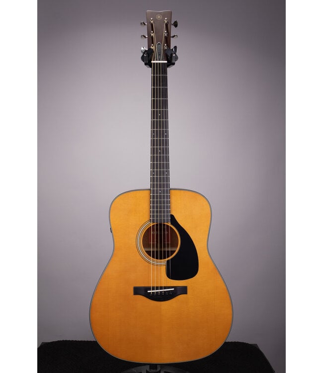 Yamaha FGX3 Red Label Acoustic-Electric Guitar with Hard Bag