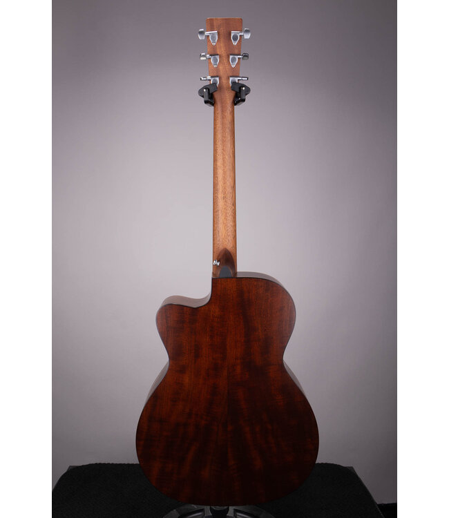 Martin OMC-10E Modern Burst Cutaway Acoustic-Electric with Softshell Case