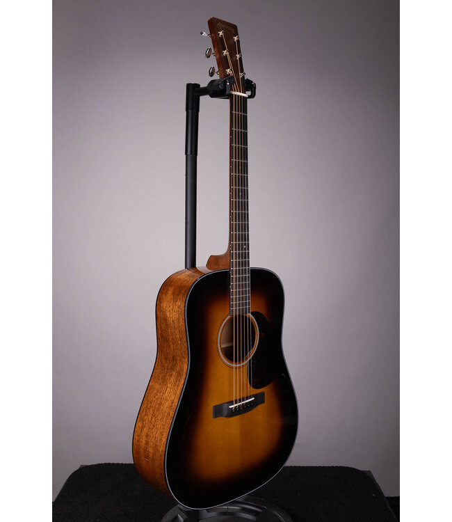 D-18 '35 Dreadnought Acoustic Guitar - Sunburst