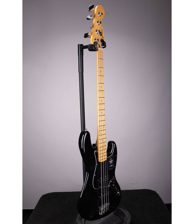Fender Player II Jazz Bass - Black with Maple Fingerboard