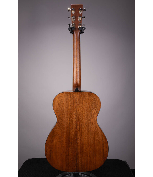 Martin 000-18 Standard Series Acoustic Guitar - Natural with Aging Toner