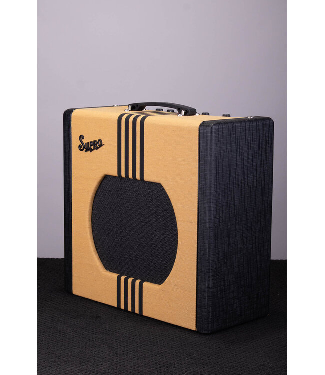 Supro Delta King 12 Tube Combo Amplifier - 1x12, 15-Watt, Tweed/Black