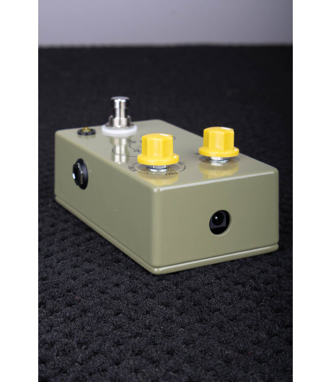 JHS Coyote Fuzz Pedal