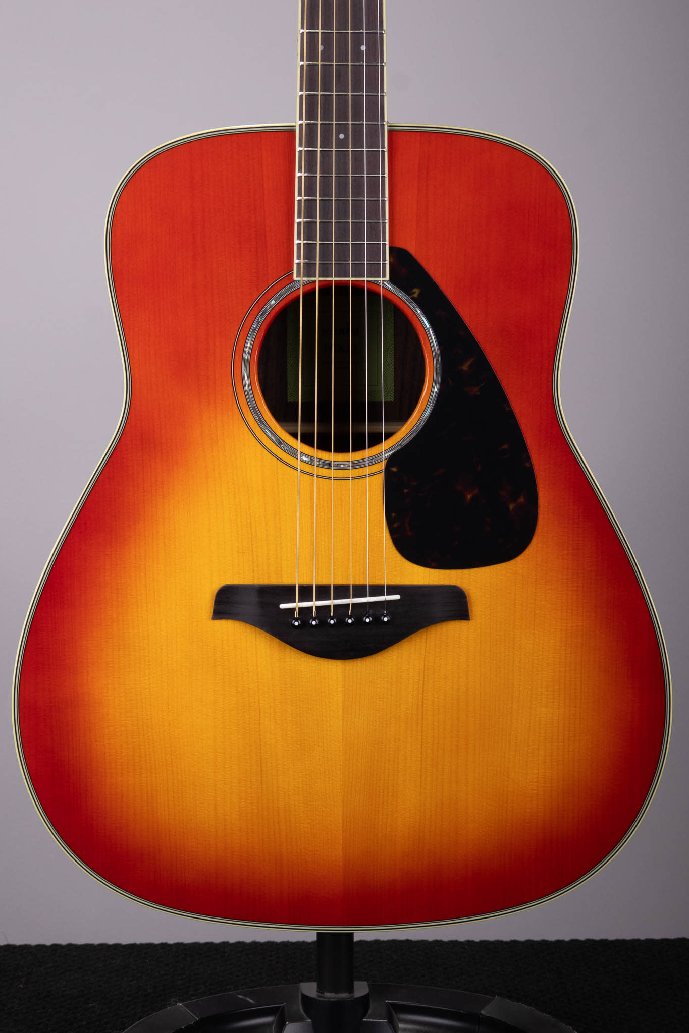 Yamaha FG830 Autumn Burst Acoustic Guitar Solid Top Rosewood Back