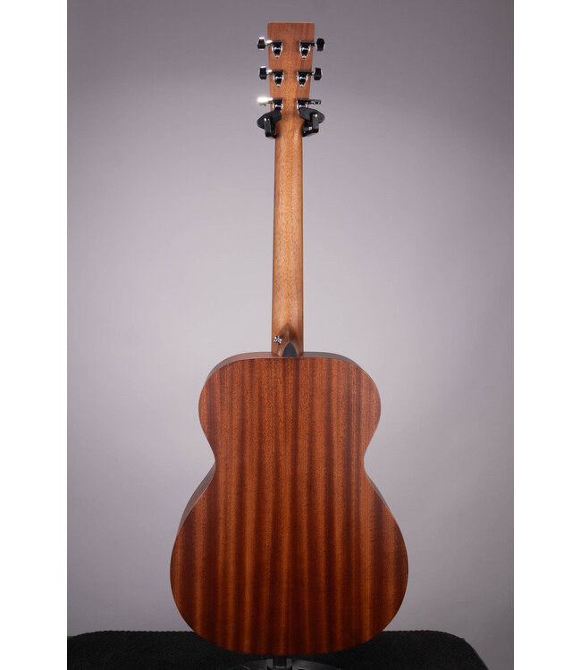 Martin 00010E Sapele Acoustic Electric Guitar With Gigbag