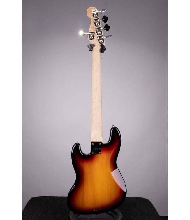 Squier Affinity Series Jazz Bass V - 3-color Sunburst with Laurel Fingerboard