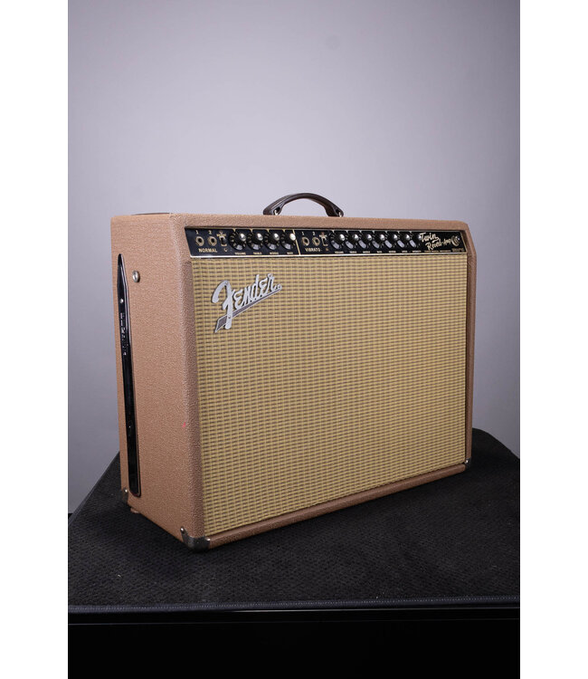 Vintage 1967 Black Panel Fender Twin Reverb Combo Amp