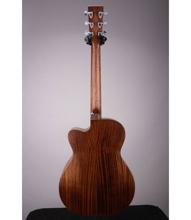 Martin 000C Jr-E StreetMaster Acoustic-electric Guitar - Dark Mahogany Distressed
