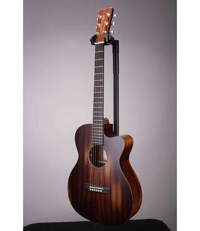 Martin 000C Jr-E StreetMaster Acoustic-electric Guitar - Dark Mahogany Distressed
