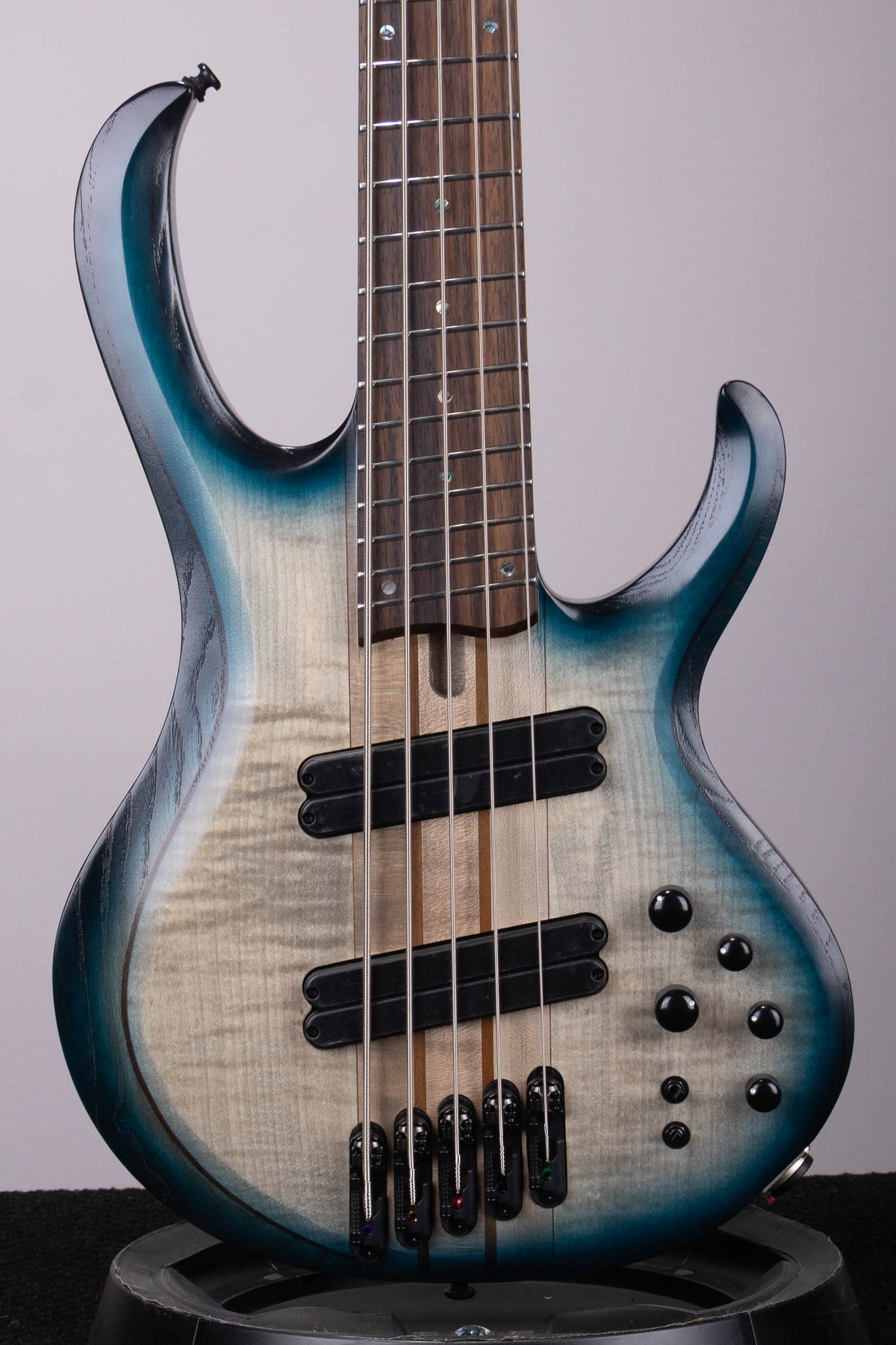 Ibanez BTBシリーズ 5弦 Ibanez BTB705L Multi-scale 5-String Cosmic Blue Starburst Low